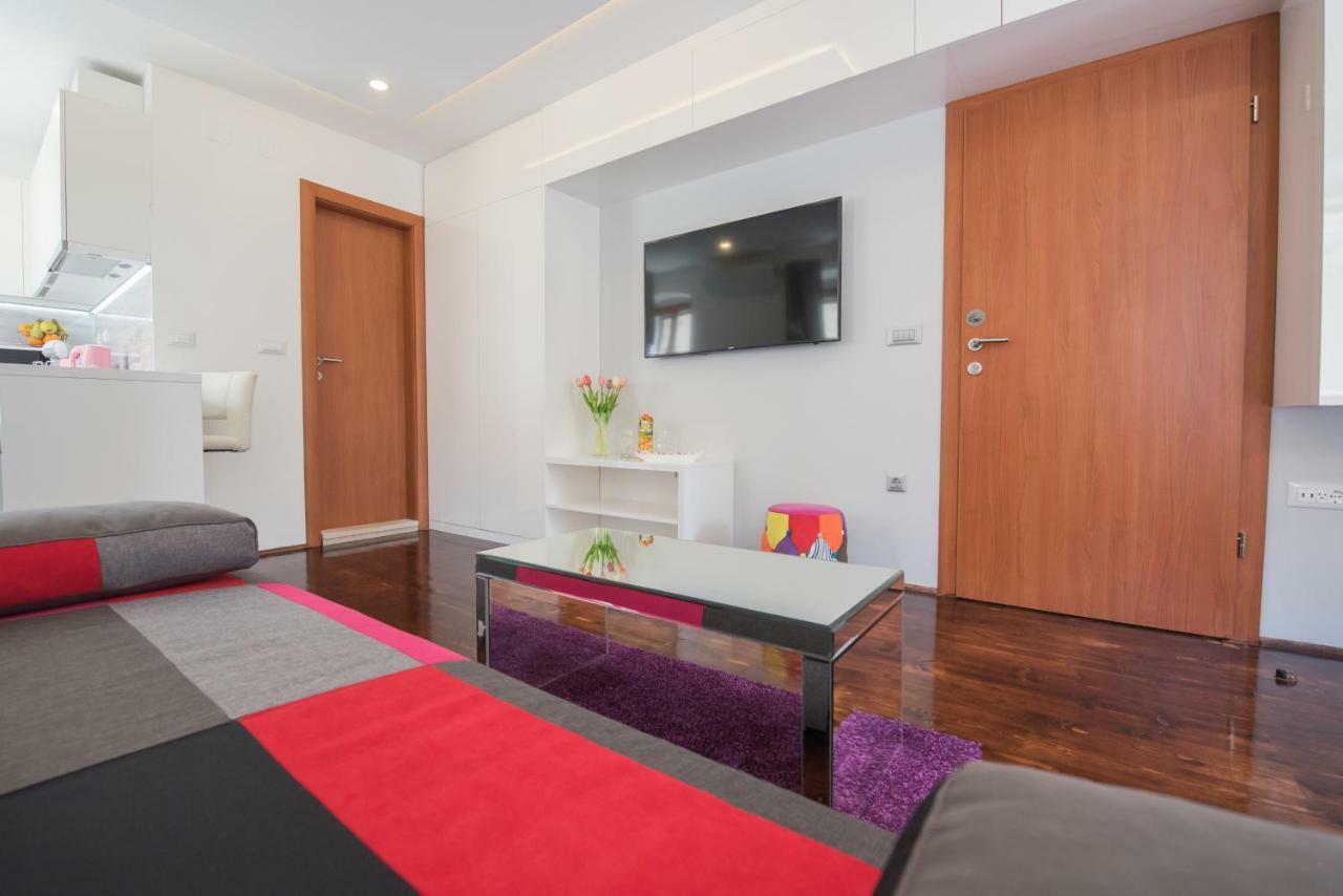 Studio Apartment Lena Kaštela Esterno foto