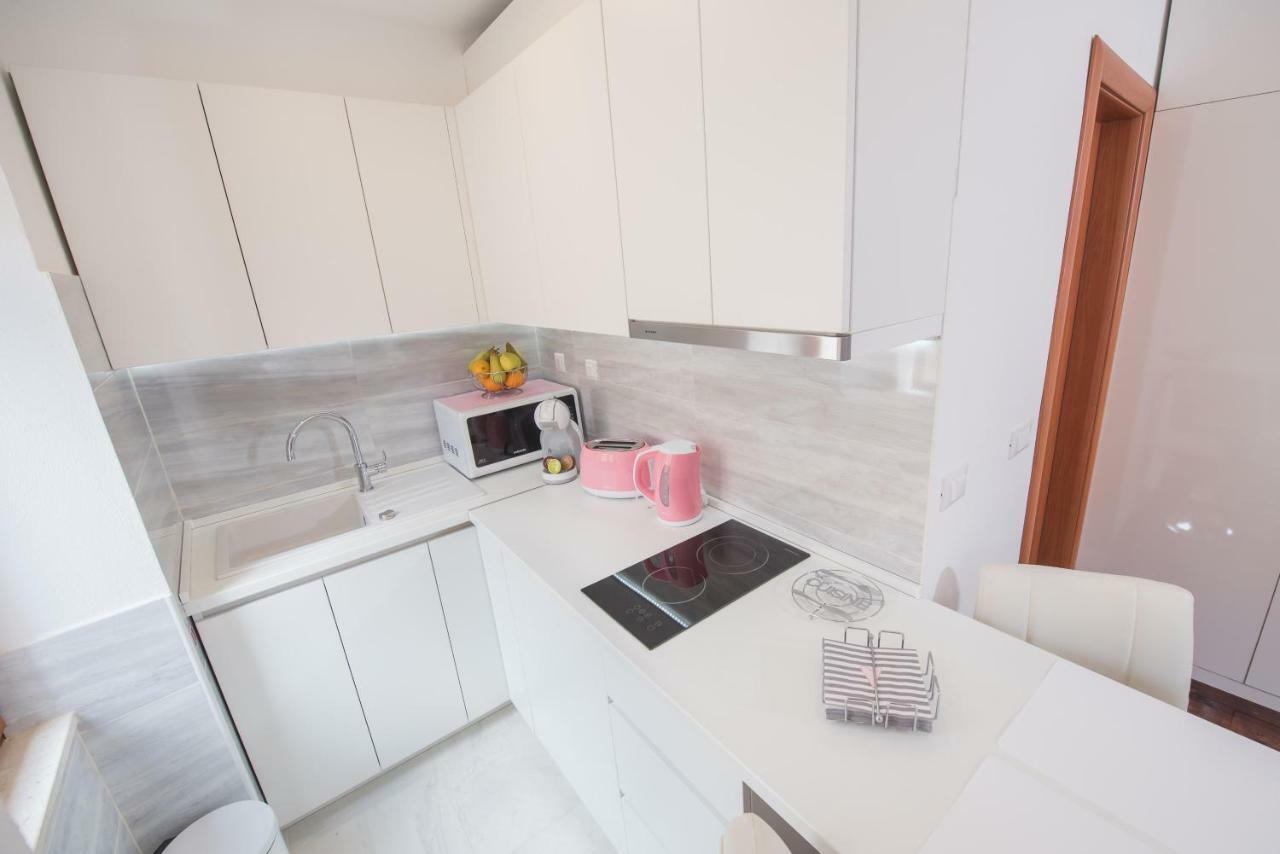 Studio Apartment Lena Kaštela Esterno foto